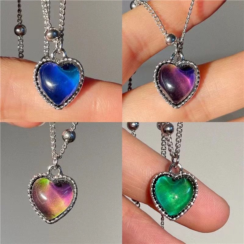 Temperature Reactive Colour Changing Heart Necklace