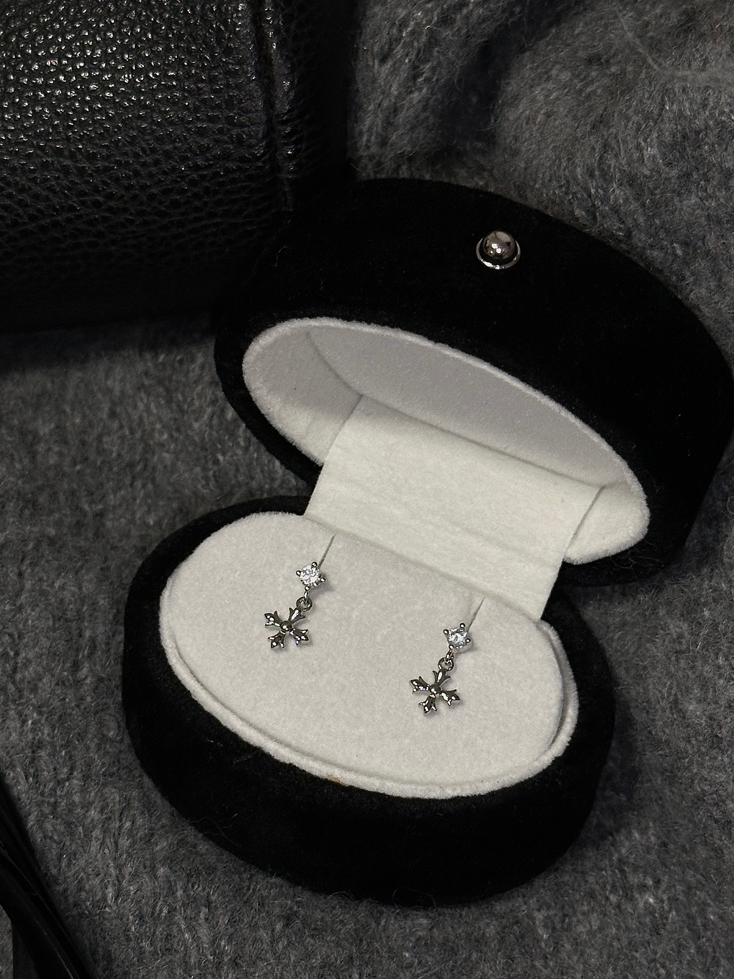 Cross Pendant Titanium Cartilage Stud Earring