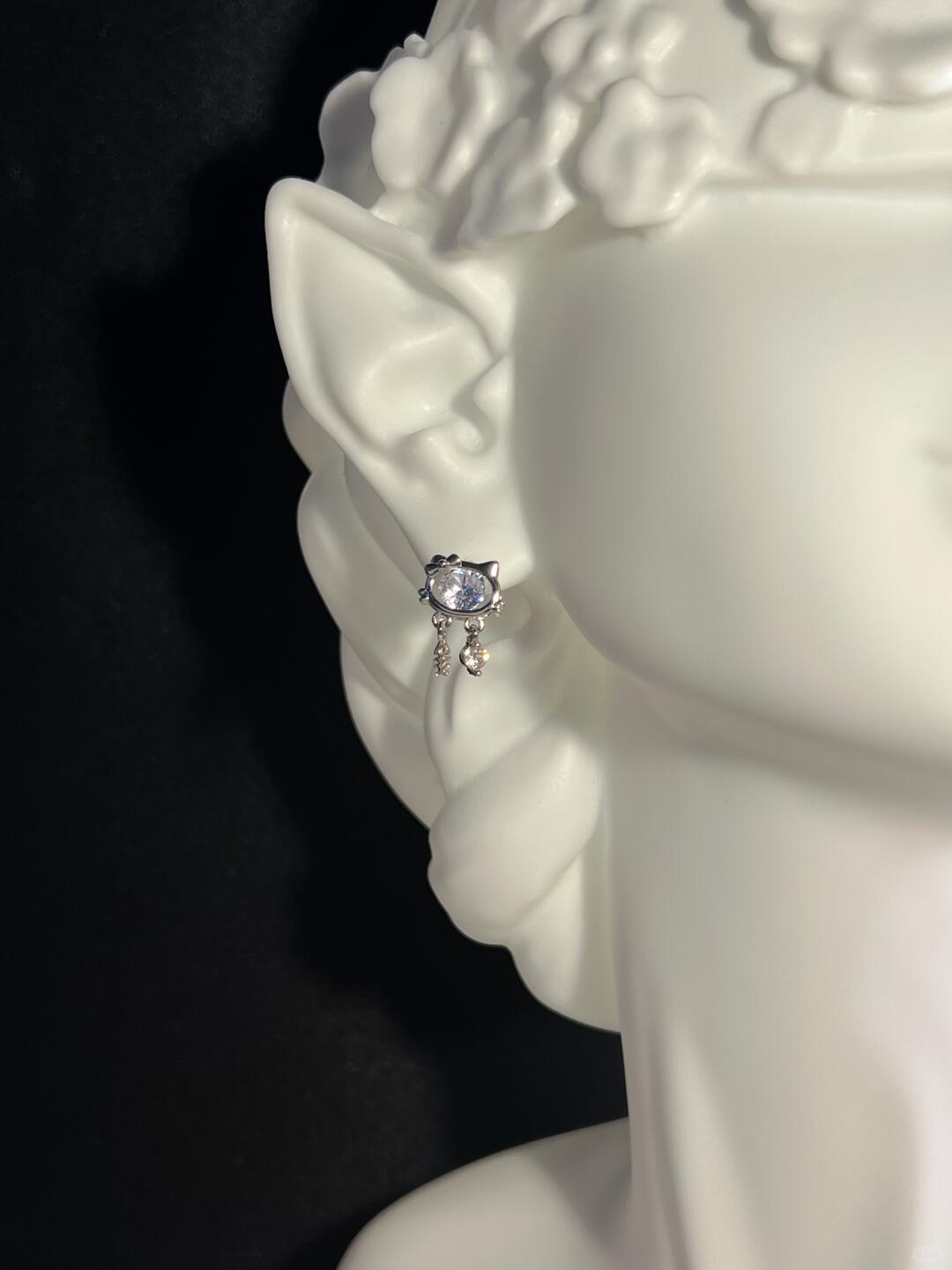 Baby Bow Kitty Earrings