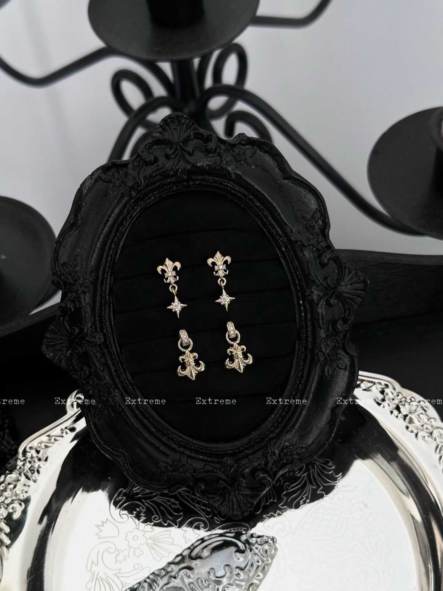 Iris Star Pendant Titanium Cartilage Earring