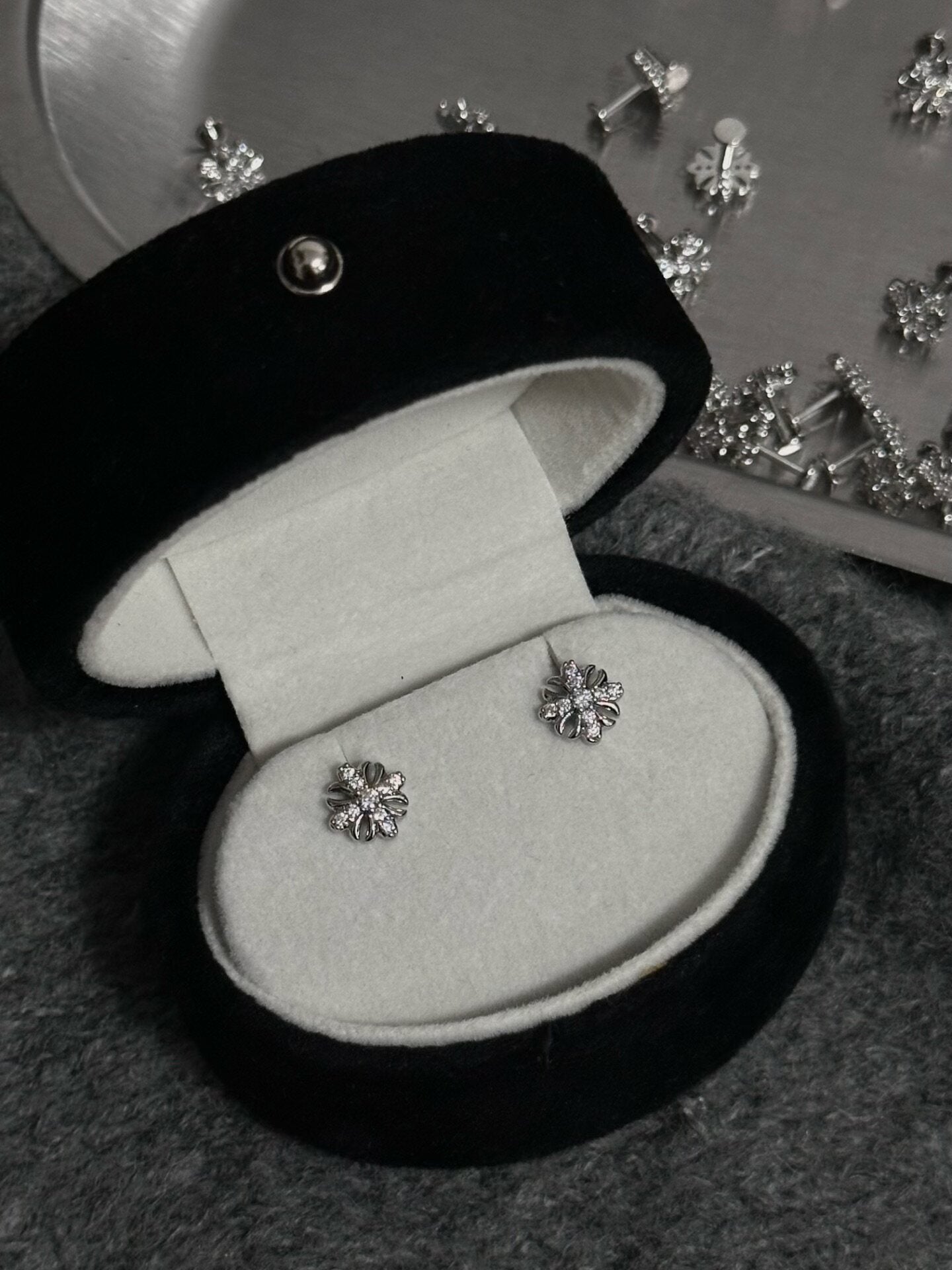 Dark Cross Flower Titanium Cartilage Stud Earring