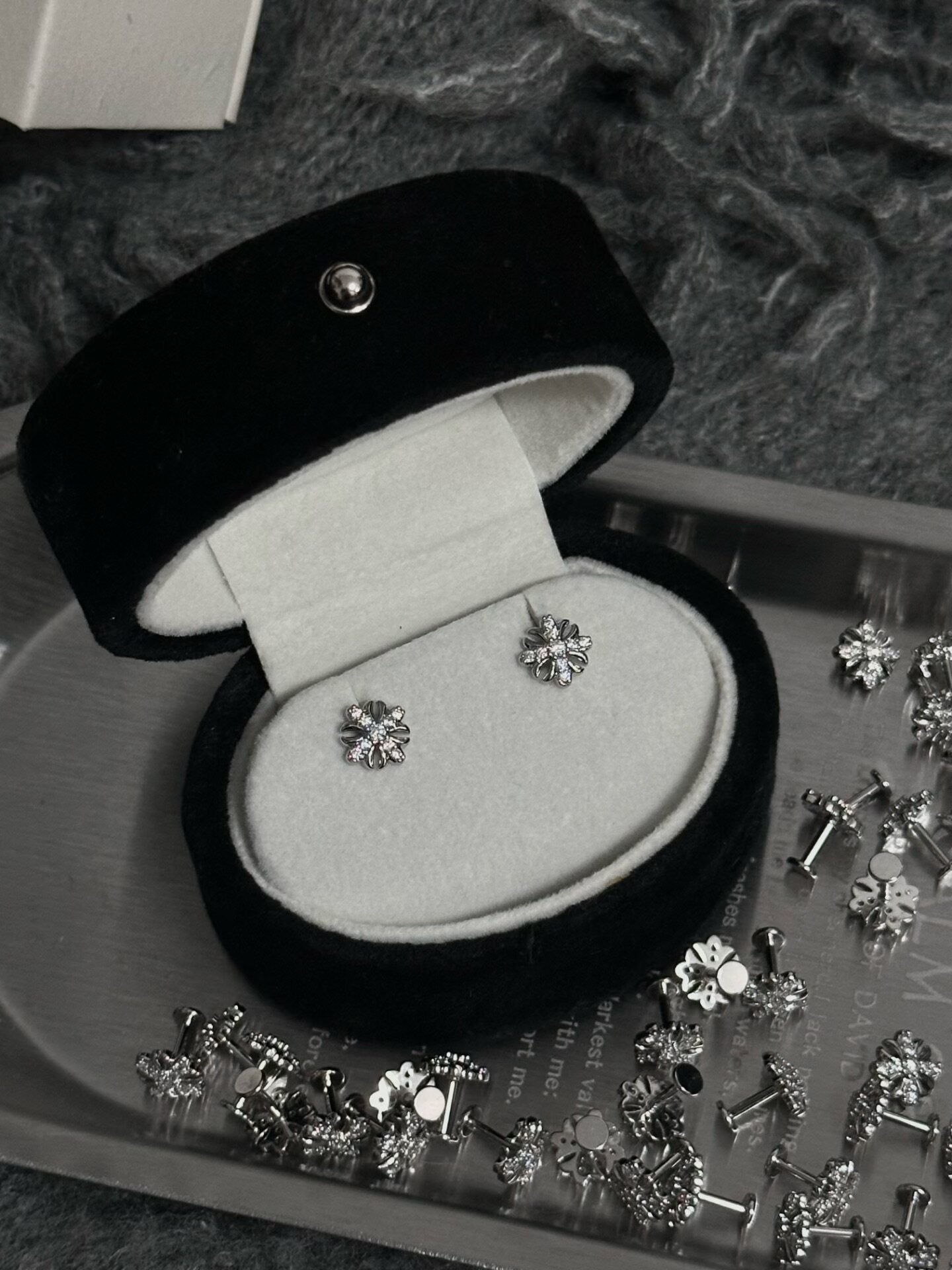 Dark Cross Flower Titanium Cartilage Stud Earring