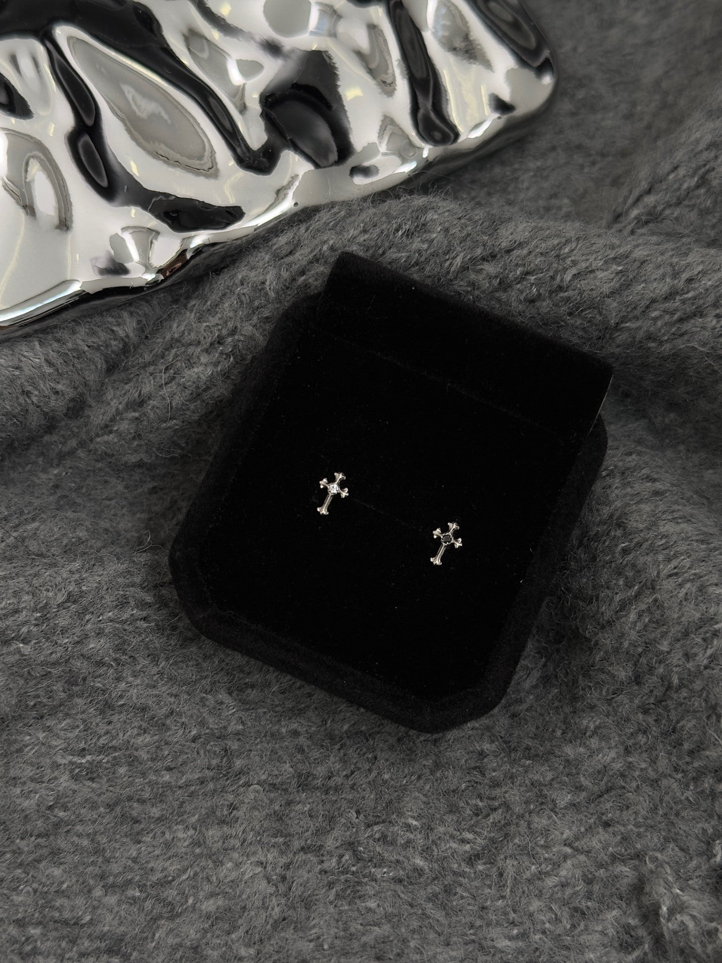 Black & White Crystal Cross Titanium Mini Tragus Stud Earring