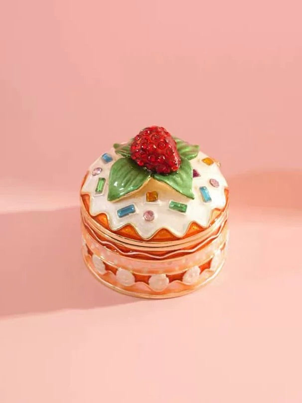 Strawberry Velvet Cake Jewelry Box