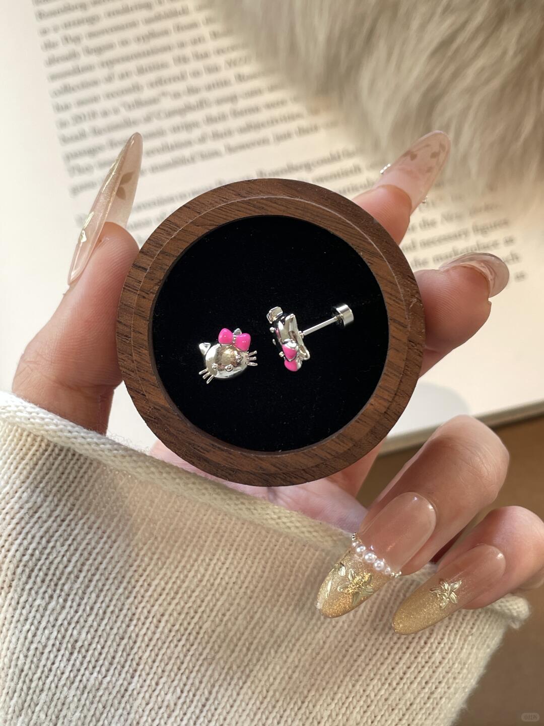 Kitty Petunia Earrings