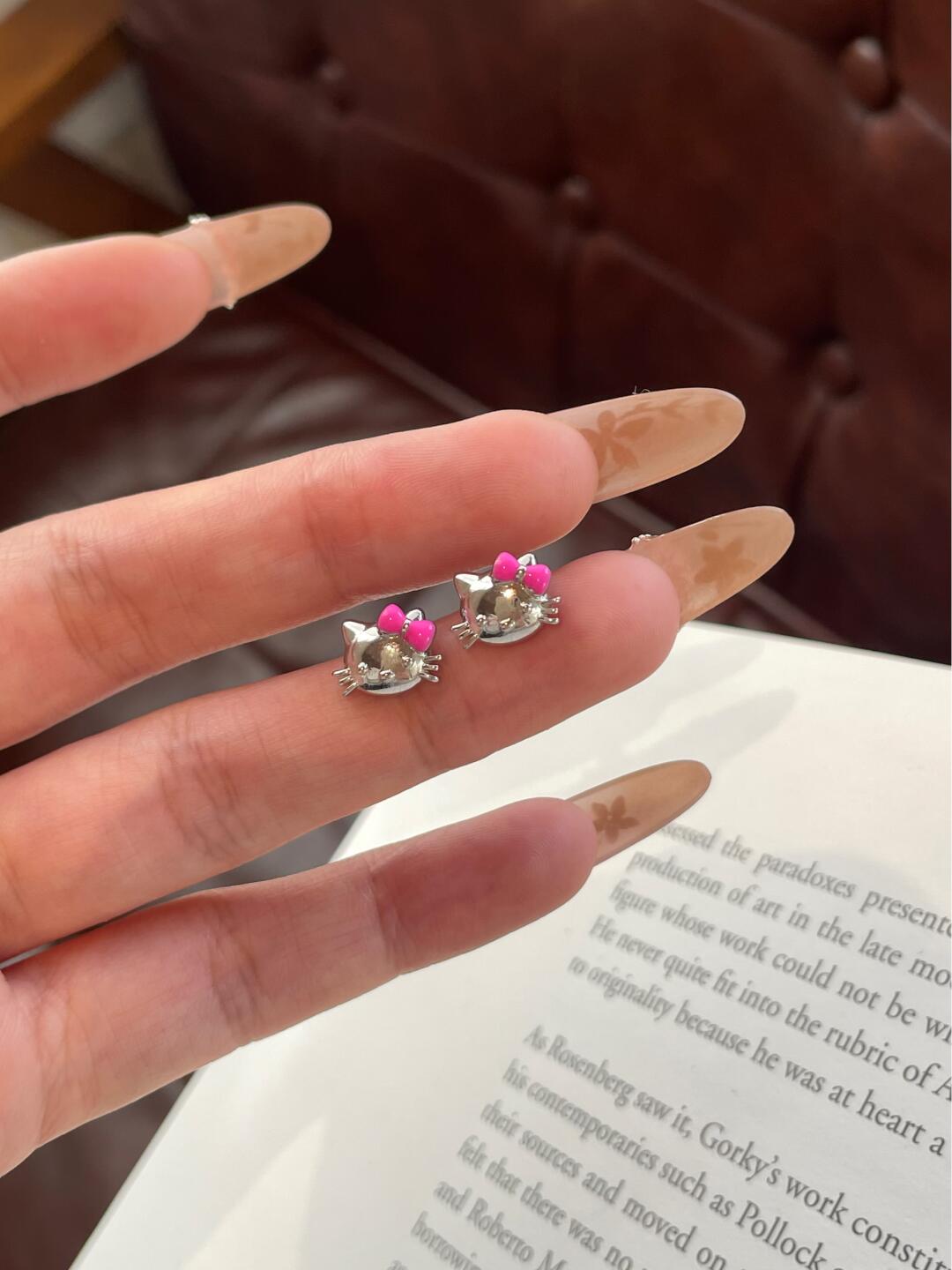Kitty Petunia Earrings