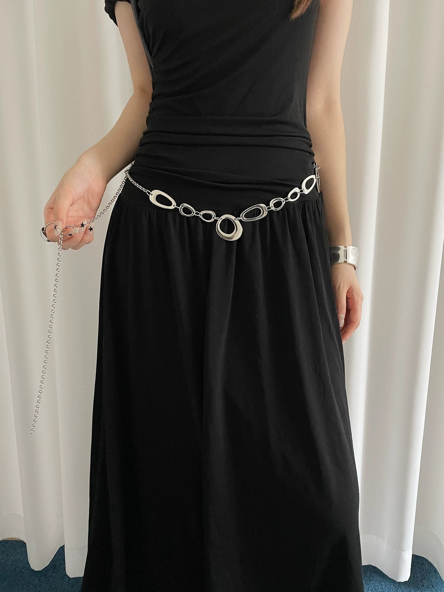 Silver metal belt women's niche high-end sense with skirt jeans chain accessories design sense versatile waist chain tide