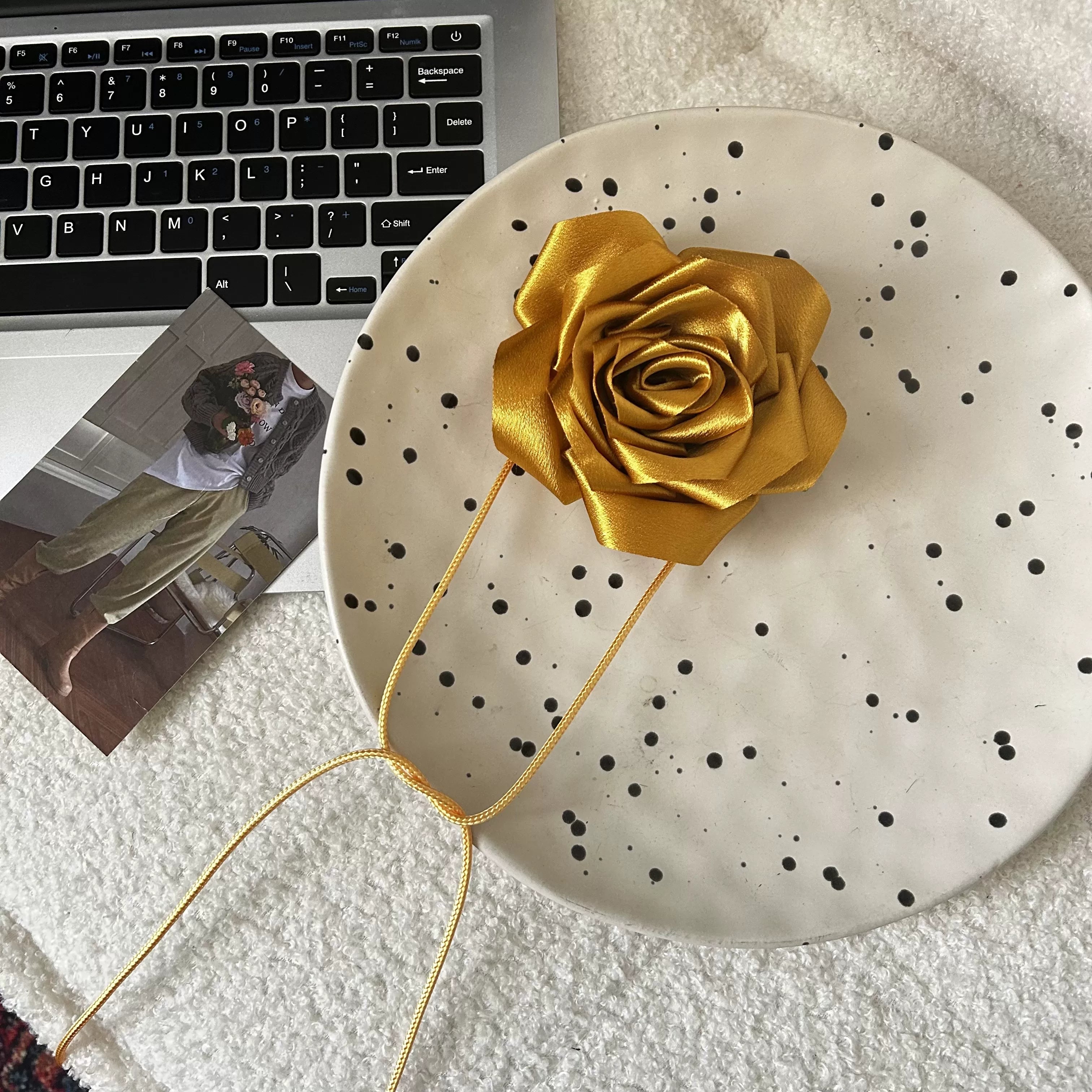 Waist chain women's skirt high-end Korean version versatile temperament flower chain belt decoration with dress thin belt