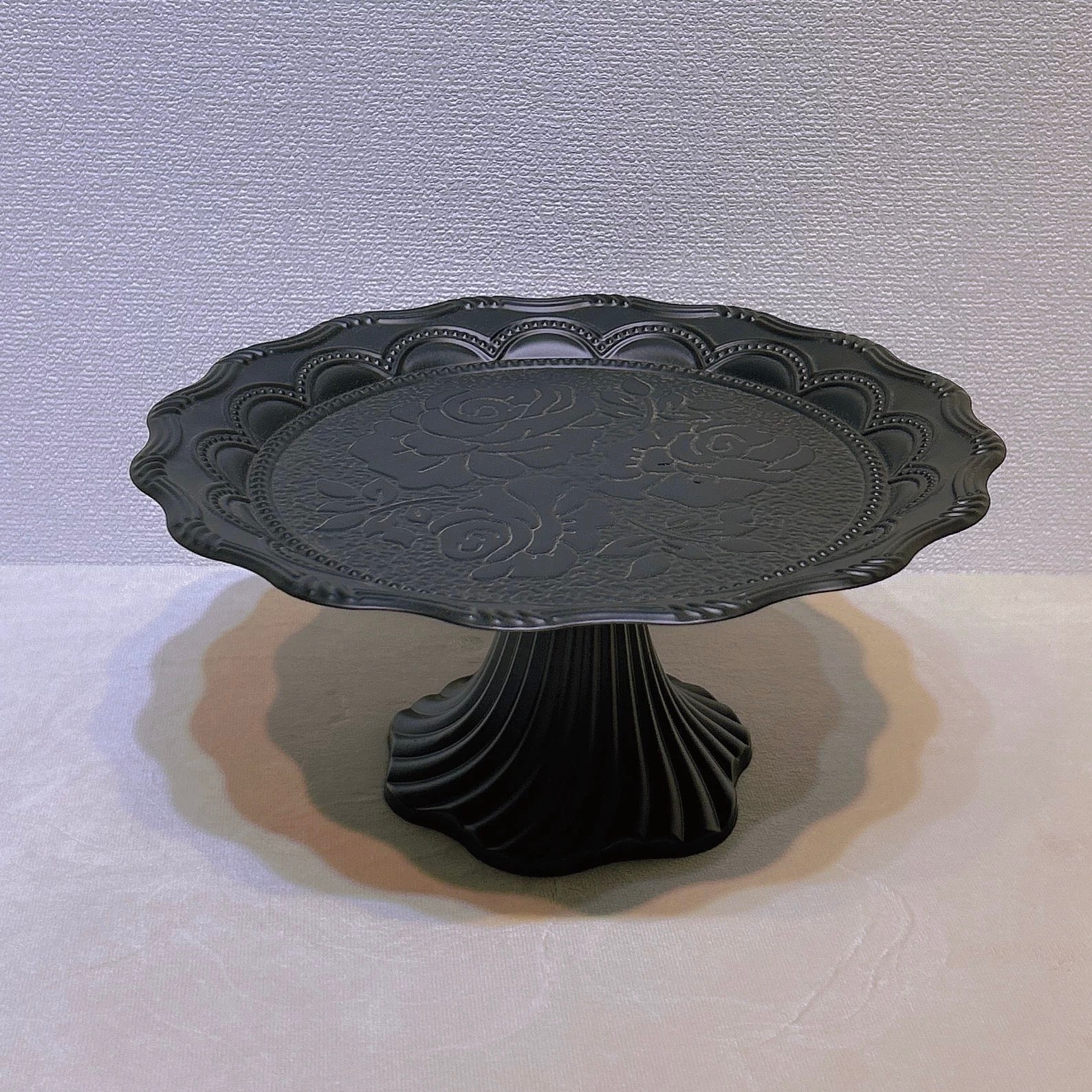 Matte Black Midnight Rose Pedestal Stand