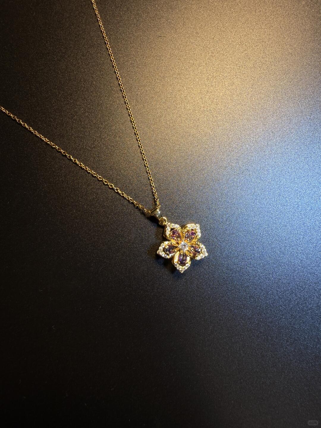 Gold Crystal Flower Fidget Necklace
