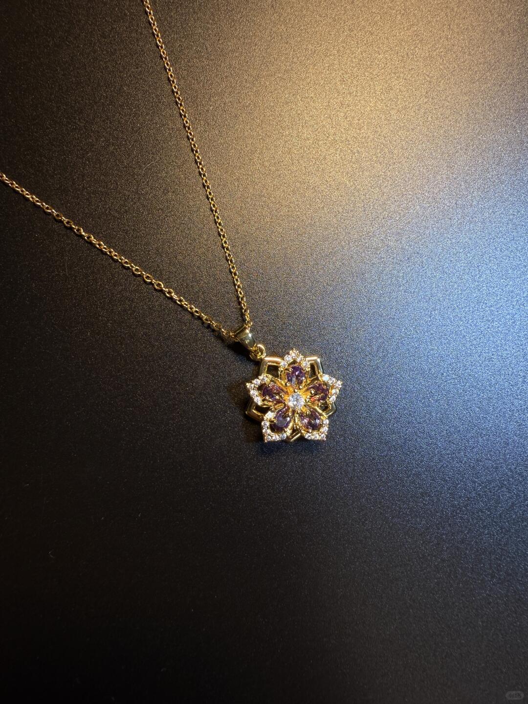 Gold Crystal Flower Fidget Necklace