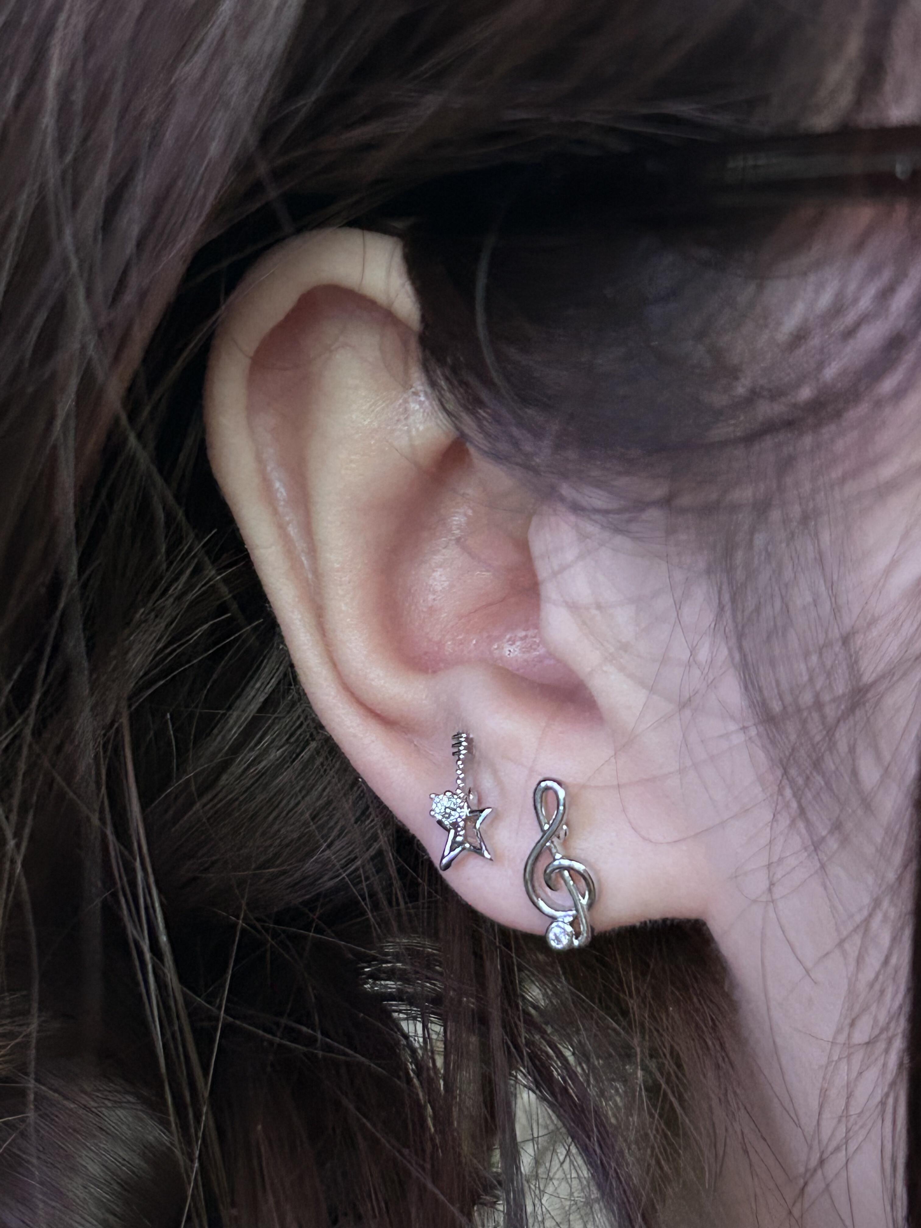 Silver Star & Note Mismatched Stud Earrings