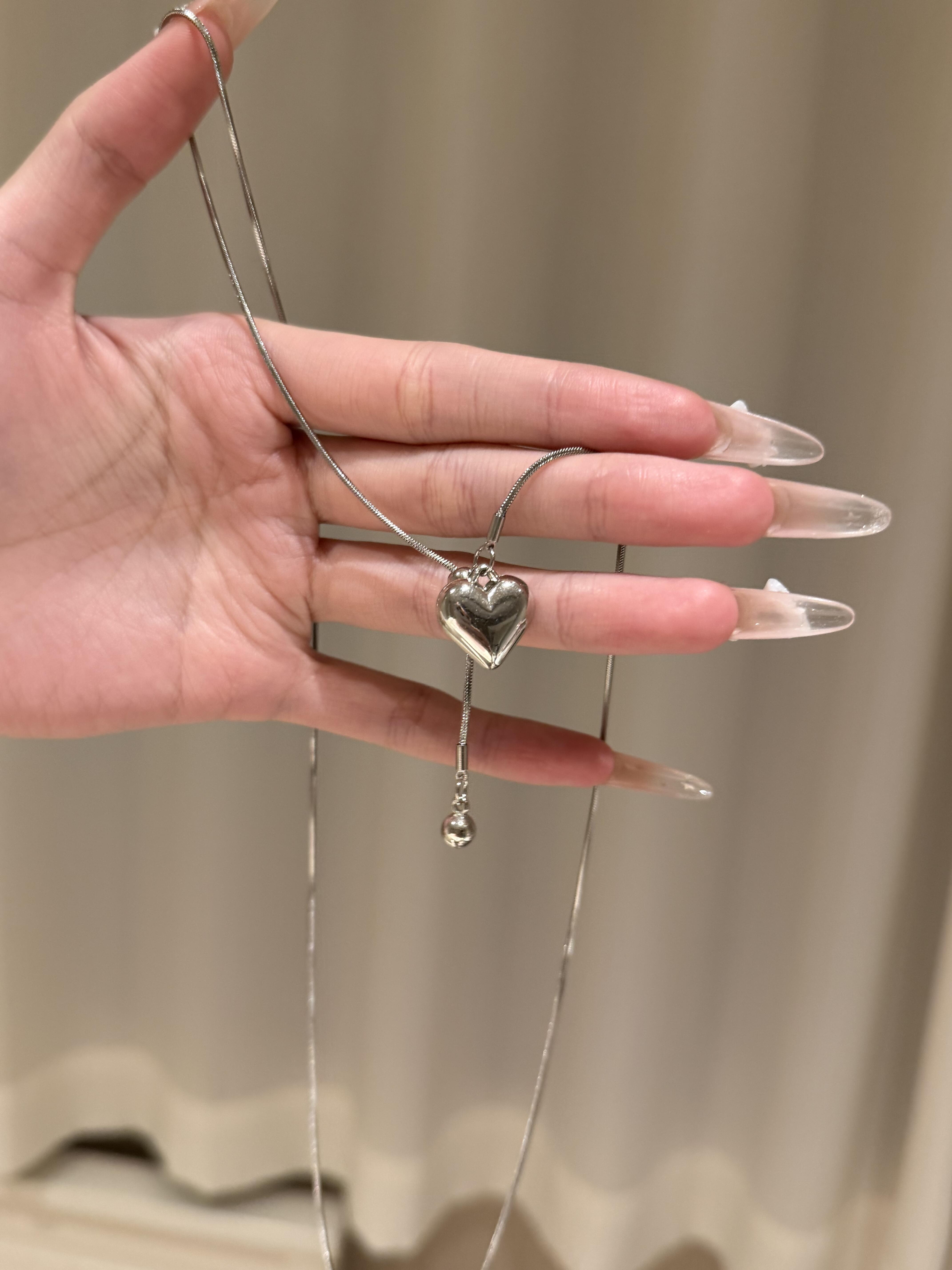 Silver Puffy Heart Lariat Necklace