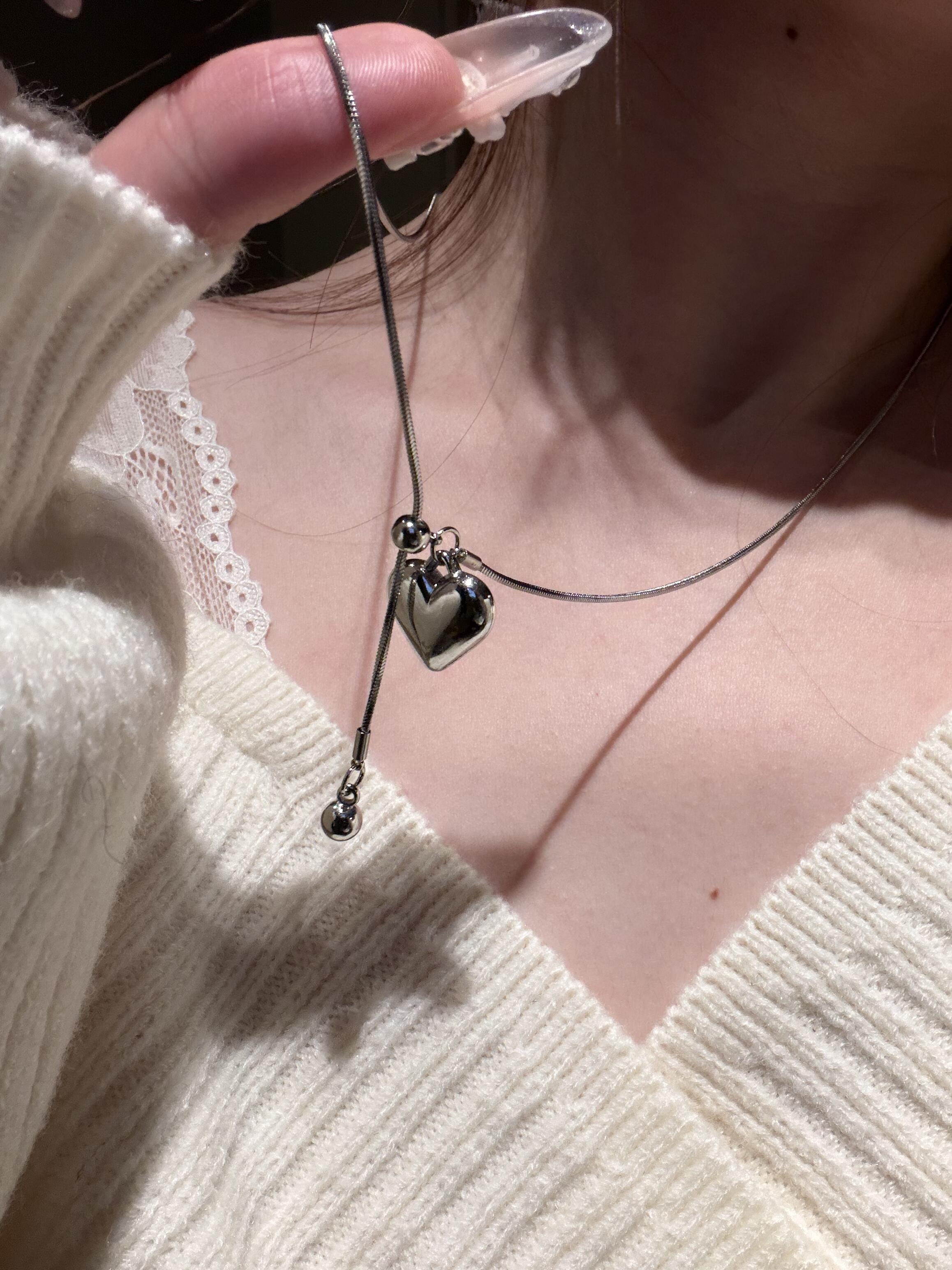 Silver Puffy Heart Lariat Necklace