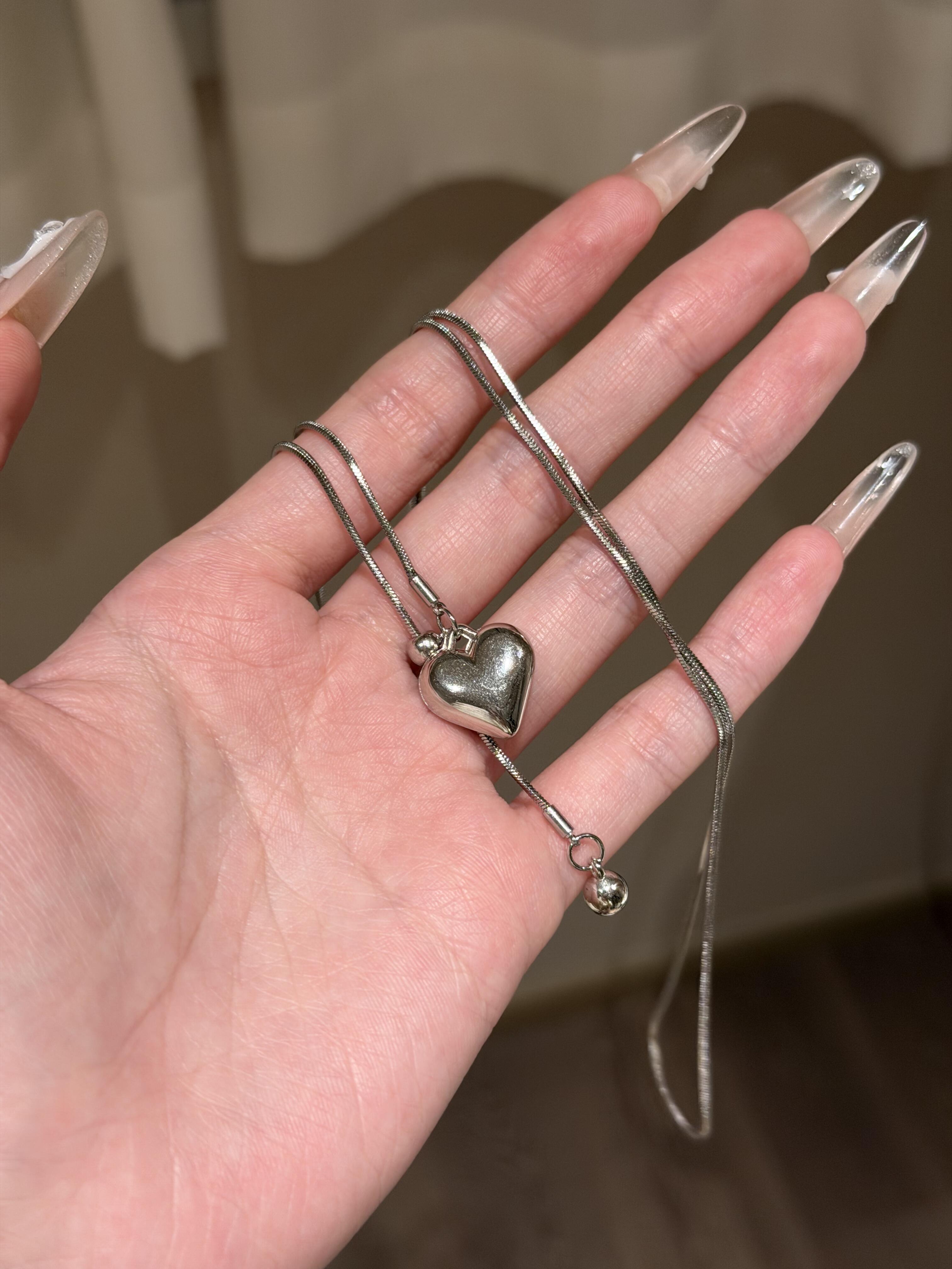 Silver Puffy Heart Lariat Necklace