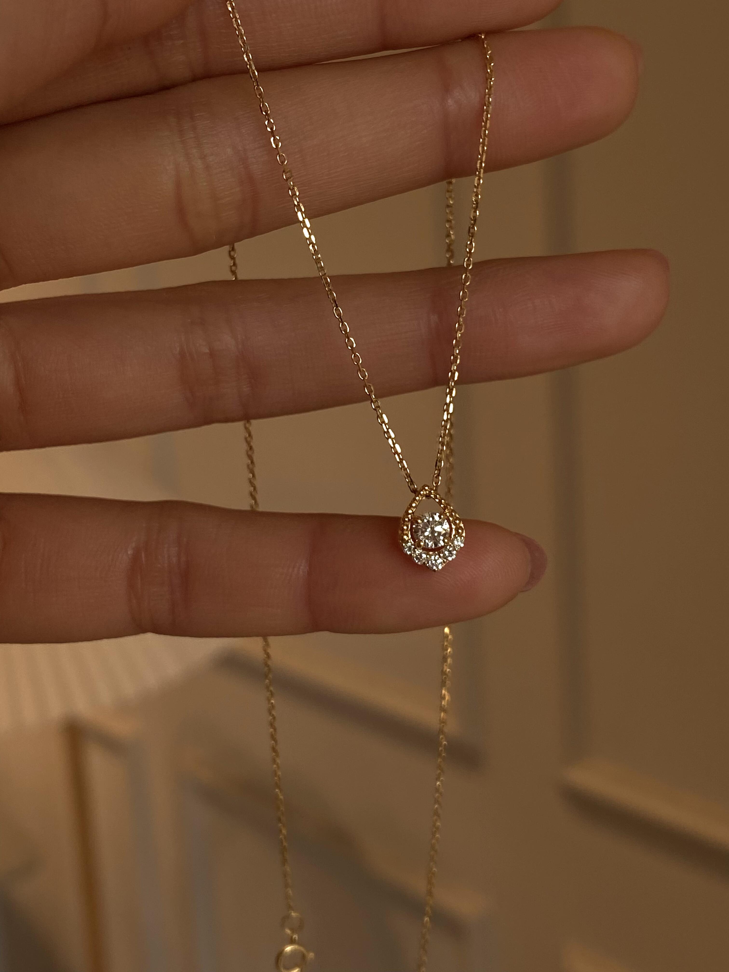 Silver Nova Teardrop Necklace