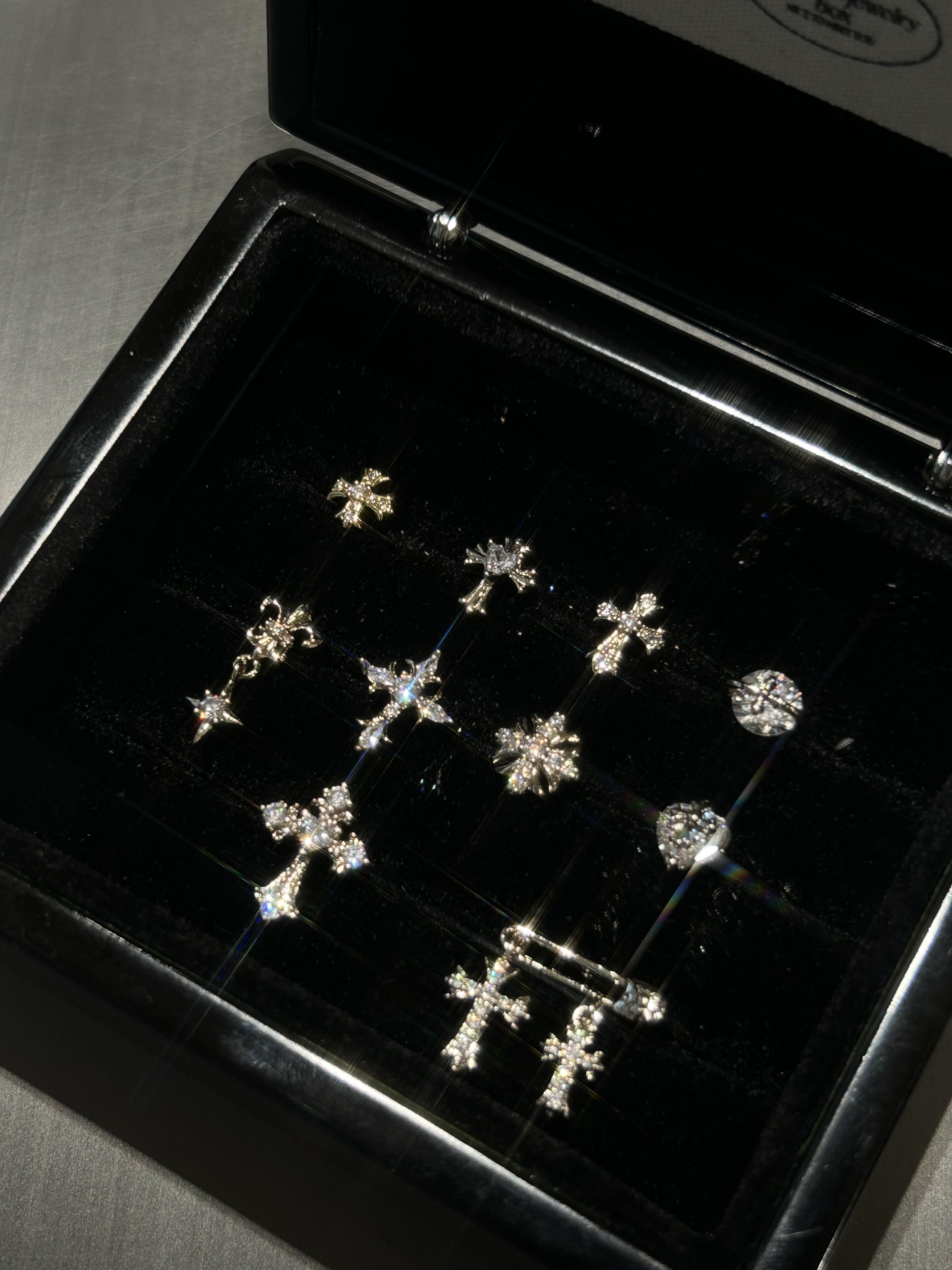 Gold Heritage Gothic Earring Stack