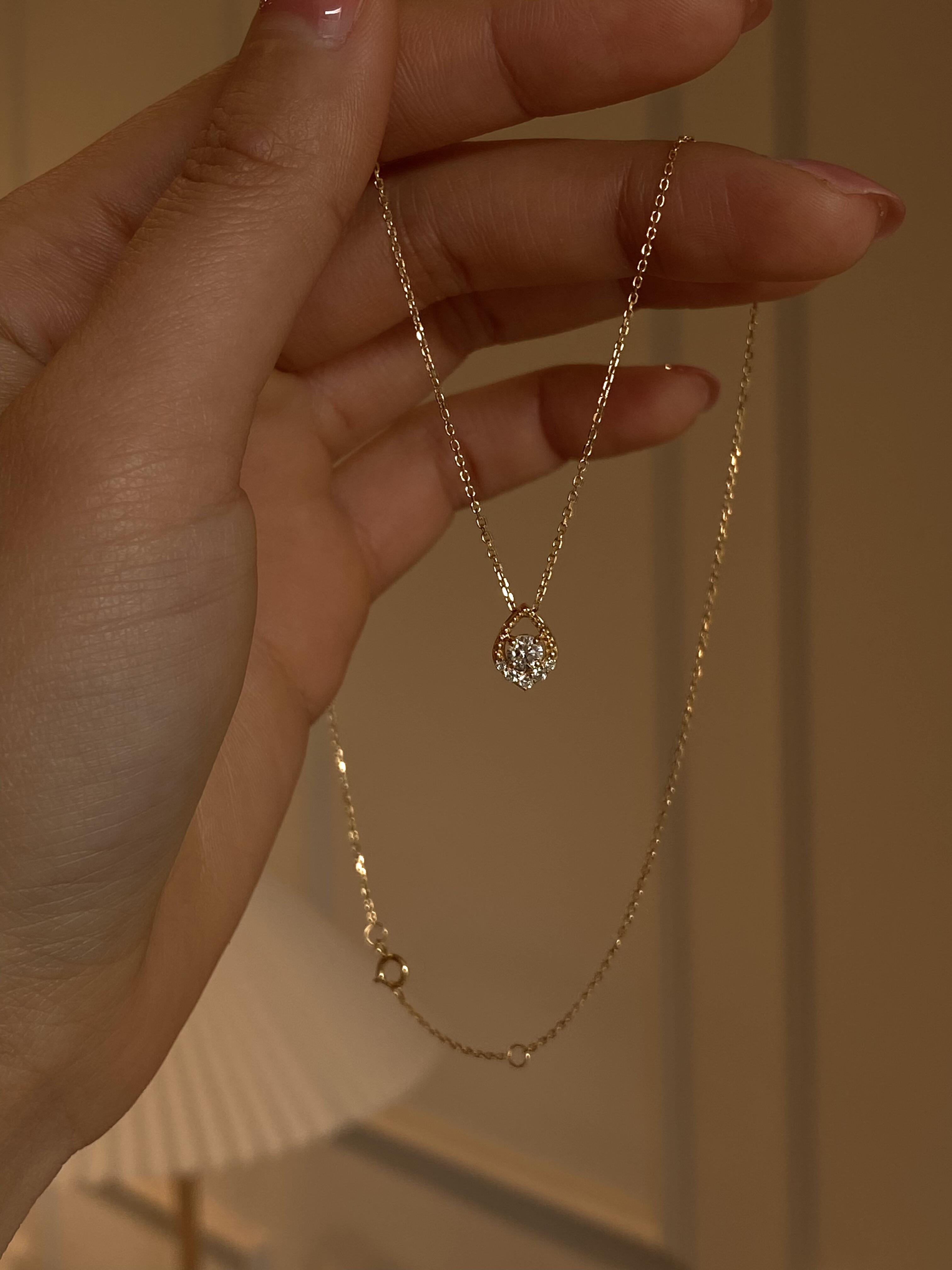 Silver Nova Teardrop Necklace